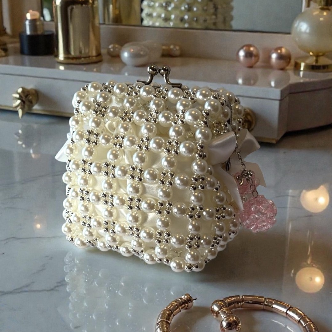 パールビーズのがま口バッグ